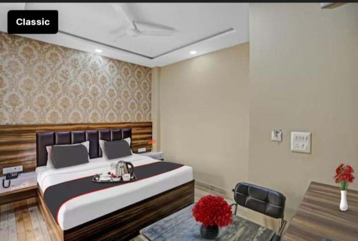 Hotel Citi Star Bareilly Exteriör bild